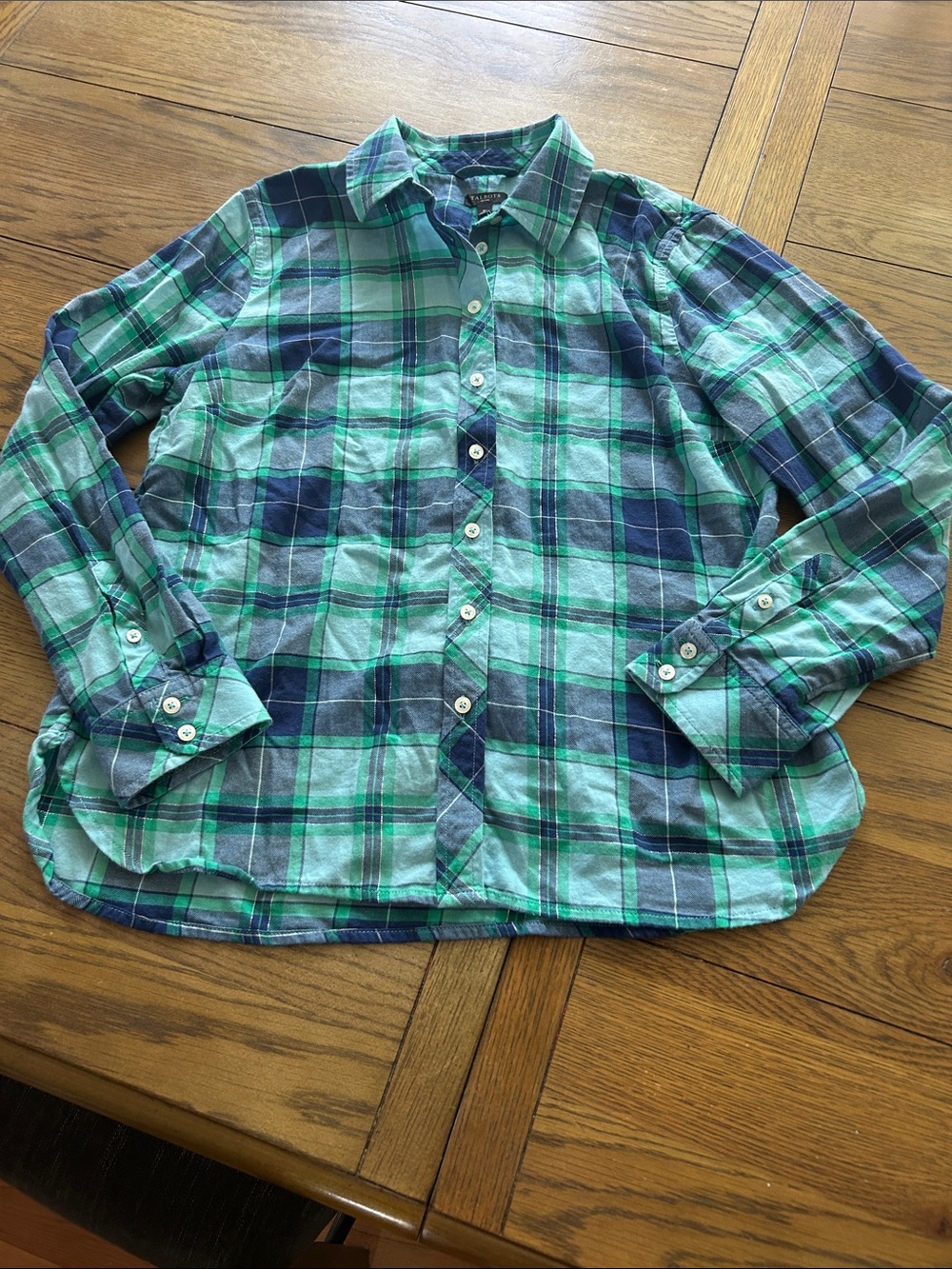 Women’s Talbots Green & Blue Plaid Button-Down Shirt size Med Petite